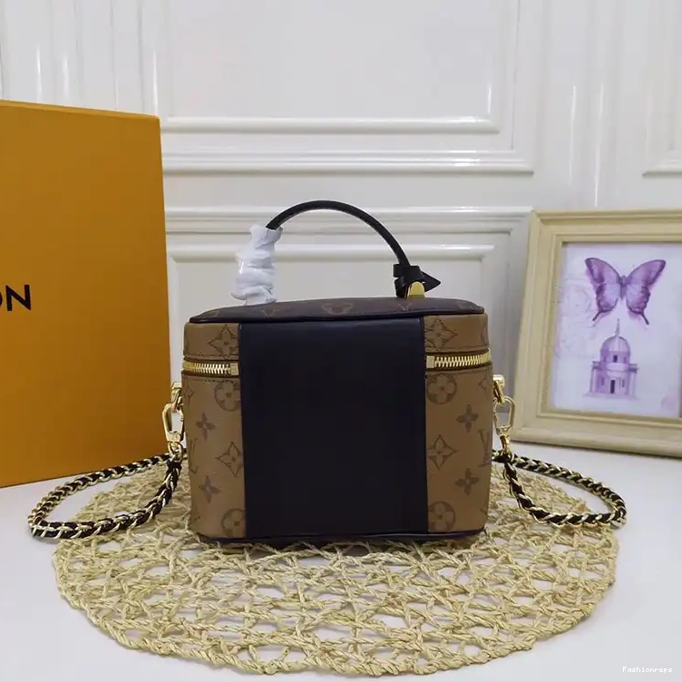 Fashionreps 204B570004 Bags LV 0527